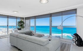 Golden Sands On The Beach - Absolute Beachfront Apartments